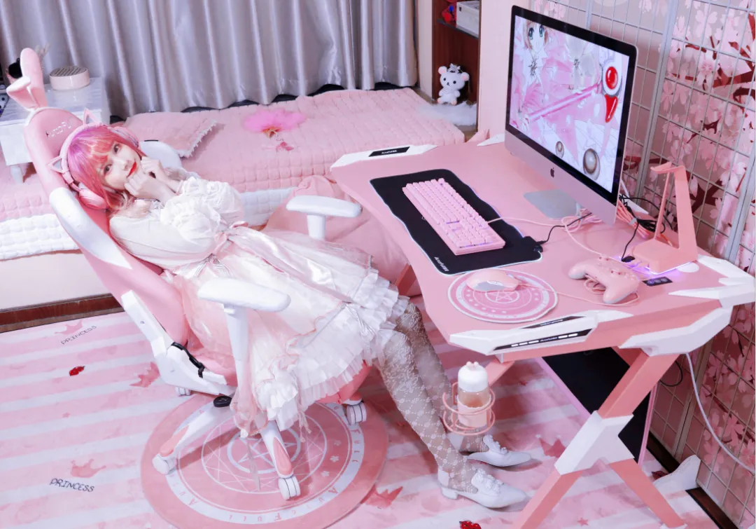 人体工学电竞椅出海成功：傲风靠机械臂扶手+四向腰枕专利拿下30国市场