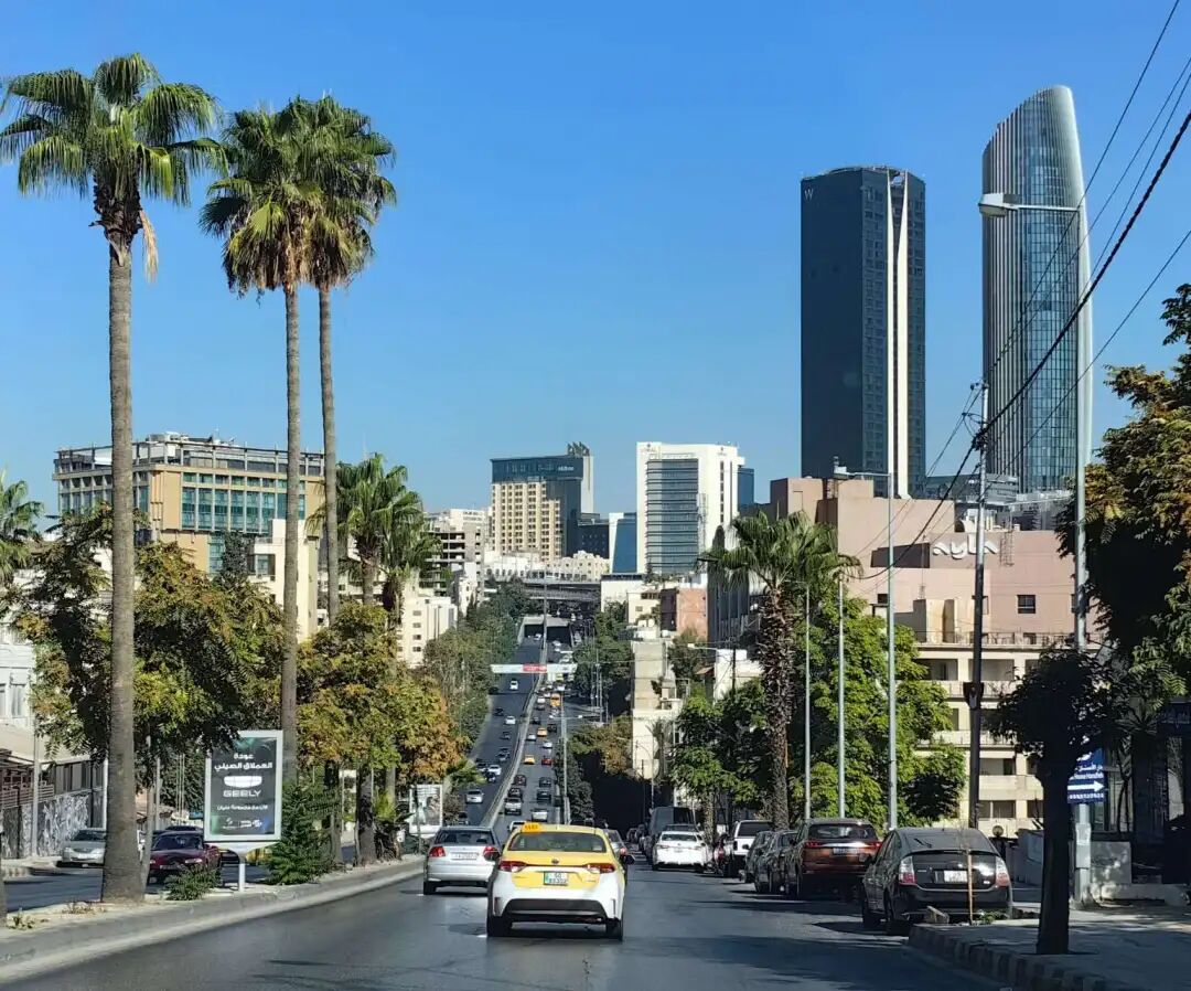 从刚果到迪拜：中国企业出海潮下的外派青年生存图鉴​