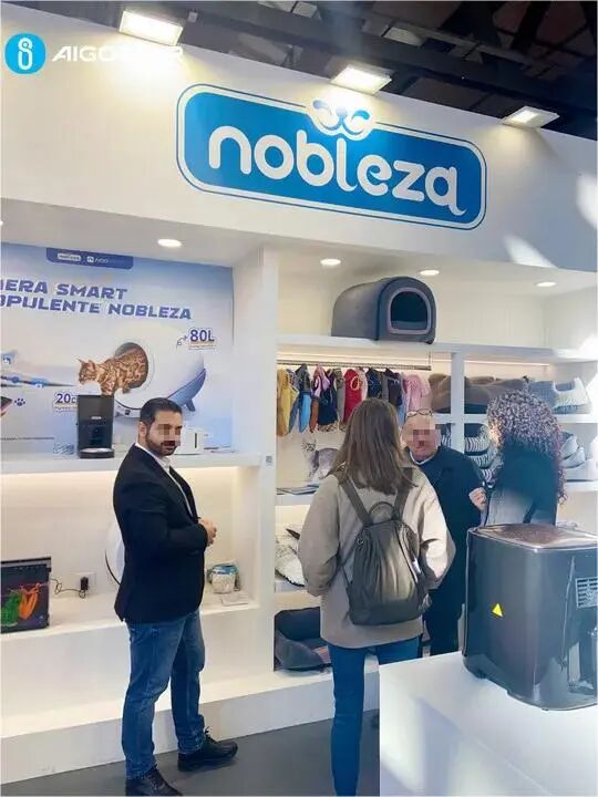 福州跨境隐形冠军爱购年入14.8亿，靠灯泡插座打入欧洲万家小店