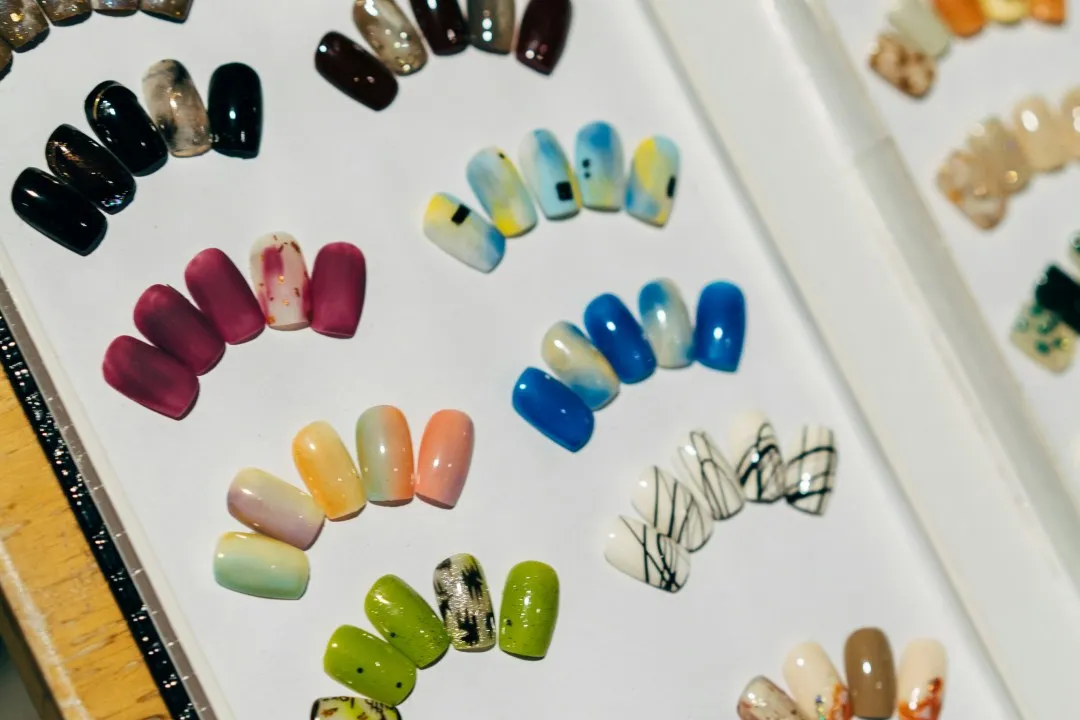 15 亿播放炸穿 TikTok！中国宝妈出手，半个美国女人的指甲都被 “承包” 了！