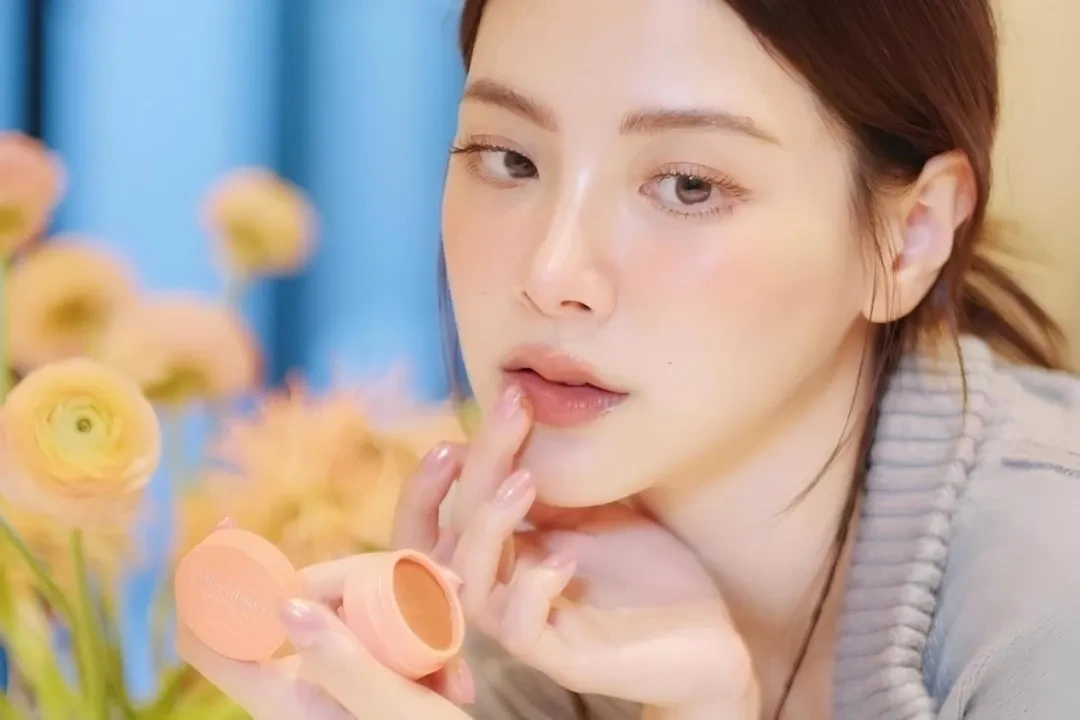 图片 东南亚美妆新蓝海:泰国高端化与平价彩妆并行,Fan Beauty线下两小时售罄的启示